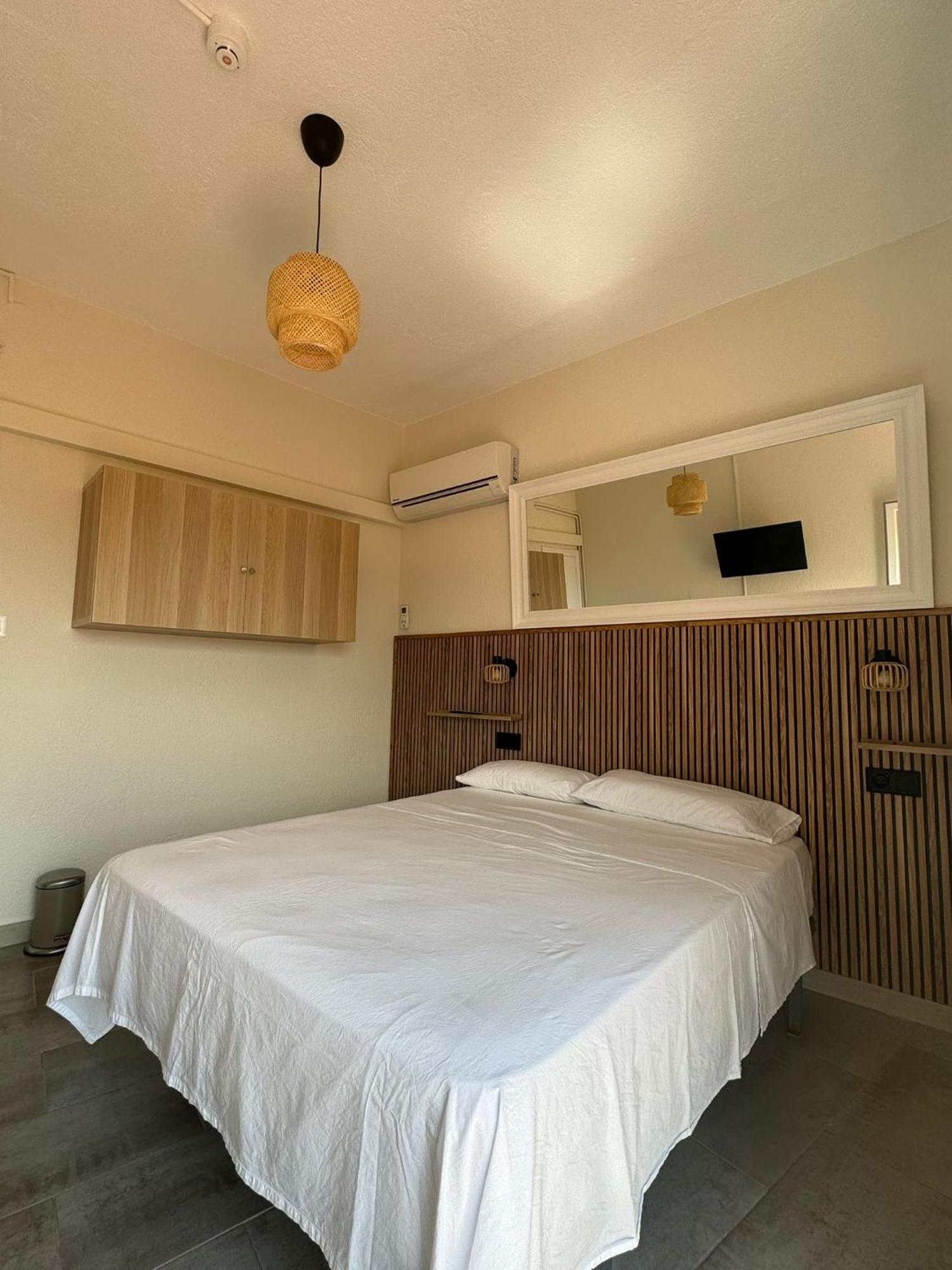 Hostal Restaurant Casa Comaulis La Vajol Экстерьер фото